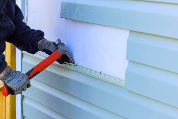 Reliable Siding Replacement contractor in Sarasota, FL by Squared Siding